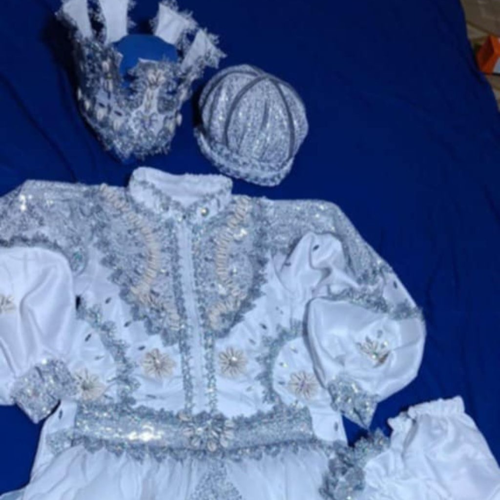 Traje de coronación para Obbatala