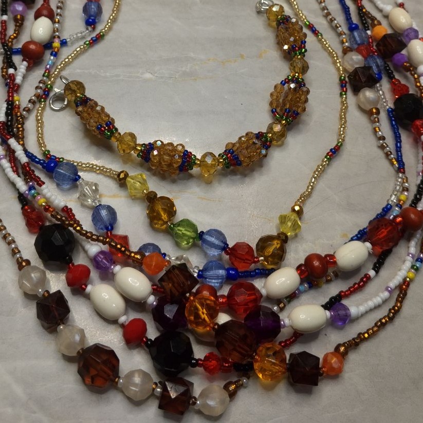 Juego de collares con ilde de nacimiento