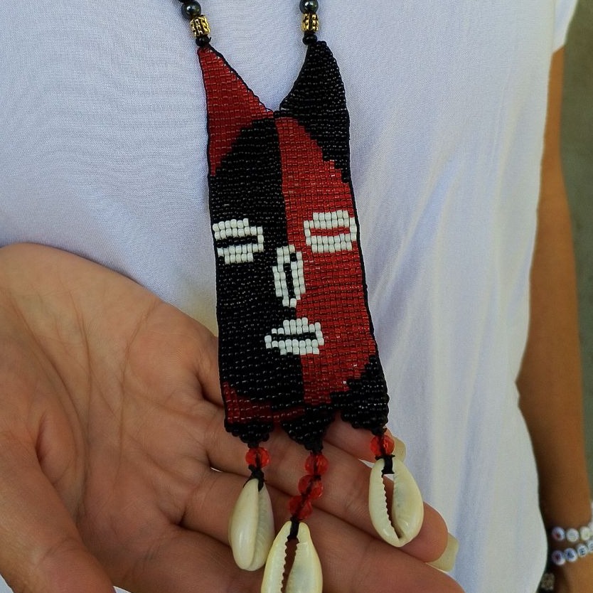 Colla de Eshu eleggua